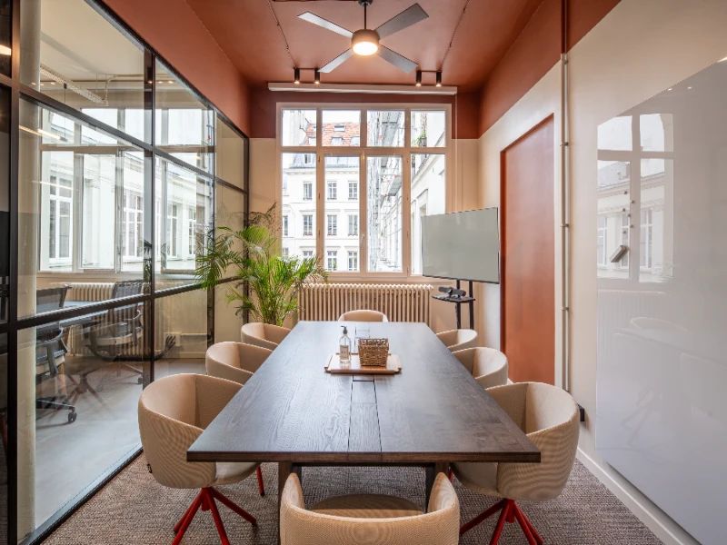 Bureau opéré · 40 à 50 postes · rue du Mail, Paris 2e — photo 13/14