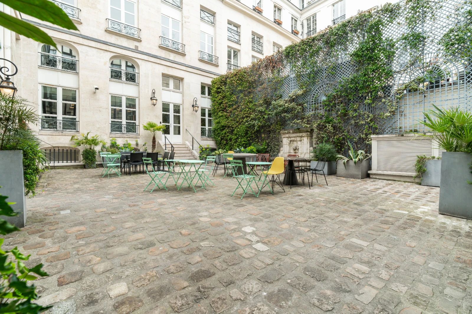 Bureau opéré · 20 à 26 postes · rue du Sentier, Paris 2e — photo 2/7