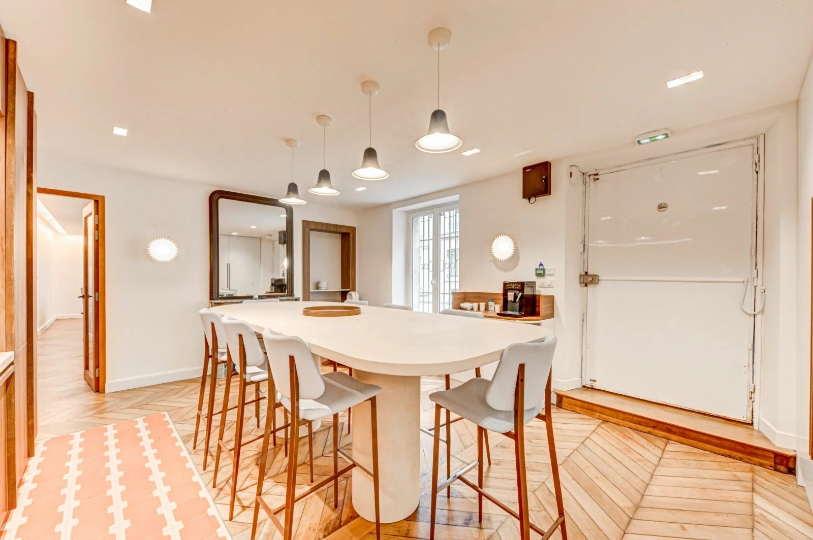 Bureau opéré · 1 à 24 postes · avenue Trudaine, Paris 9e — photo 6/7