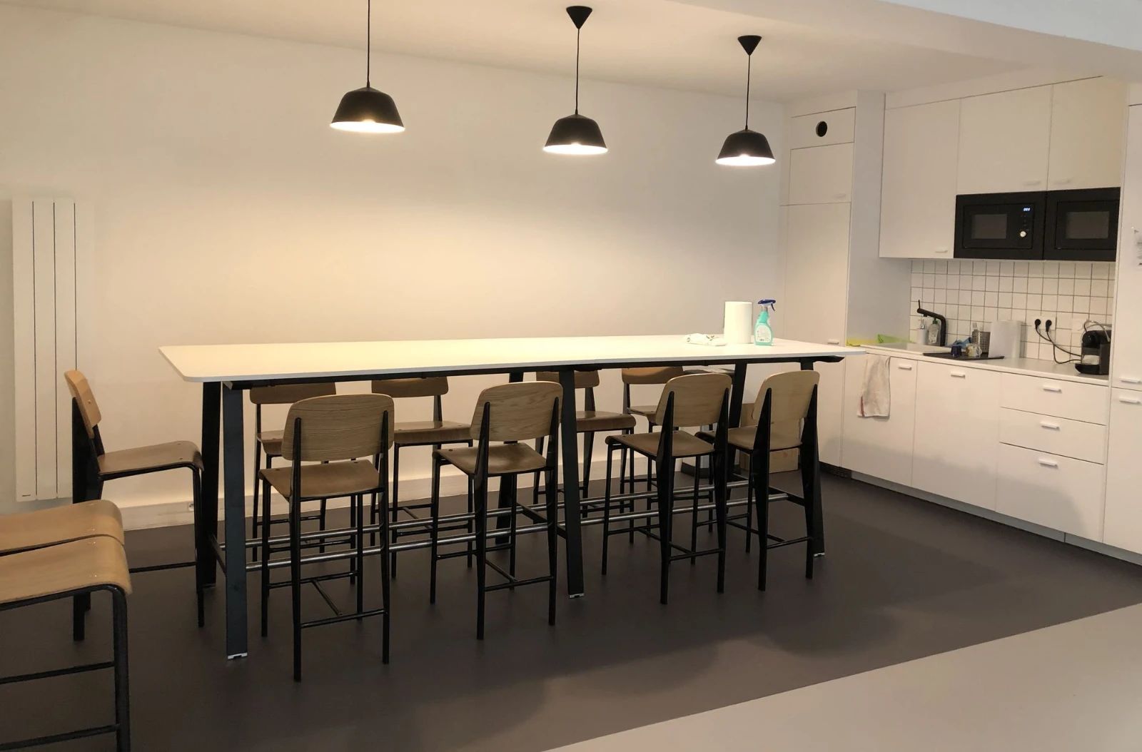 Bureau opéré · 1 à 12 postes · rue Chanzy, Paris 11e — photo 4/5