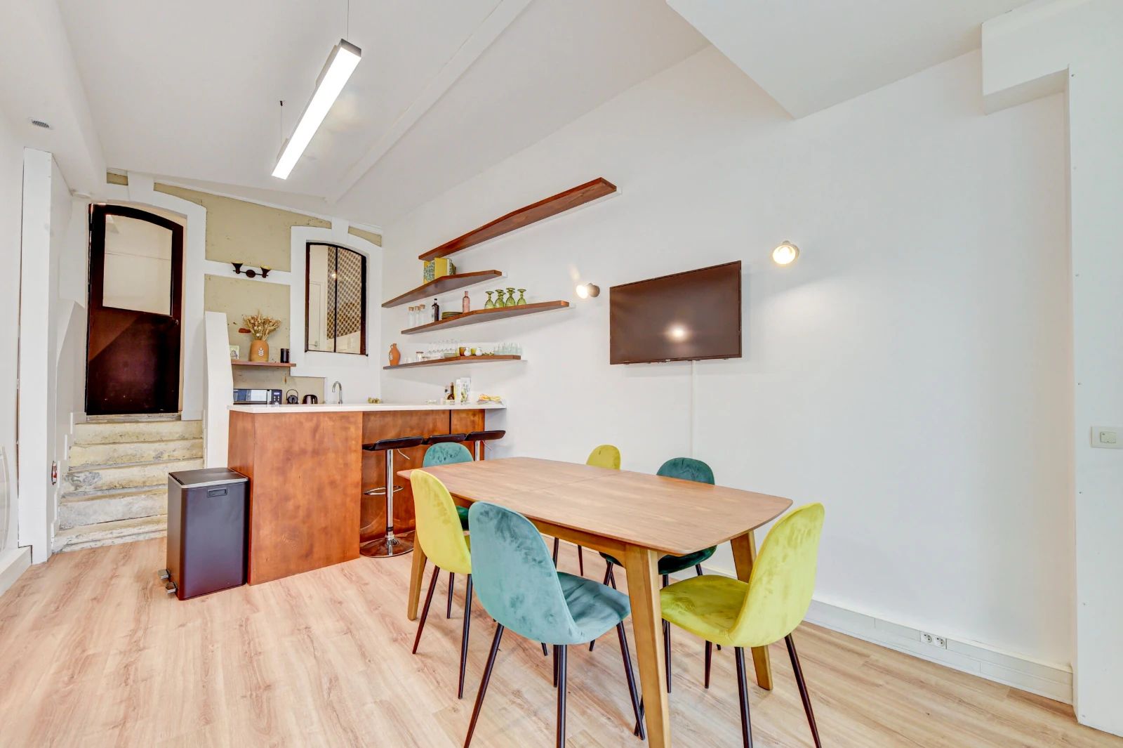 Bureau opéré · 14 à 16 postes · rue d'Amsterdam, Paris 8e — photo 4/4