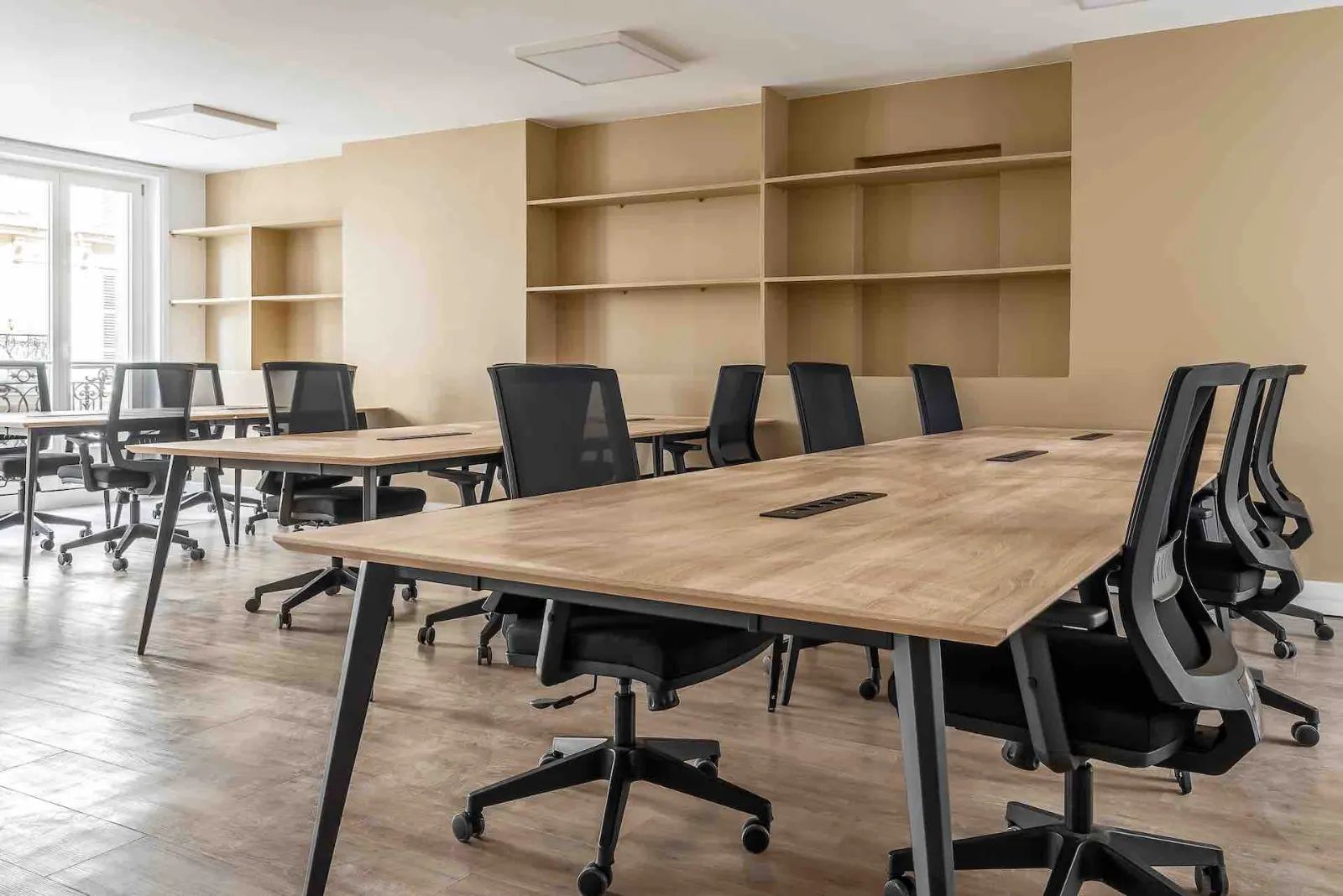 Bureau opéré · 20 à 24 postes · rue de Belzunce, Paris 10e — photo 4/9
