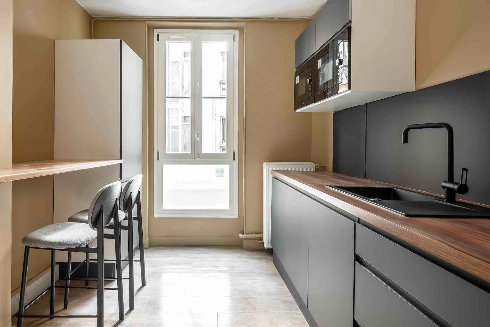 Bureau opéré · 20 à 24 postes · rue de Belzunce, Paris 10e — photo 8/9