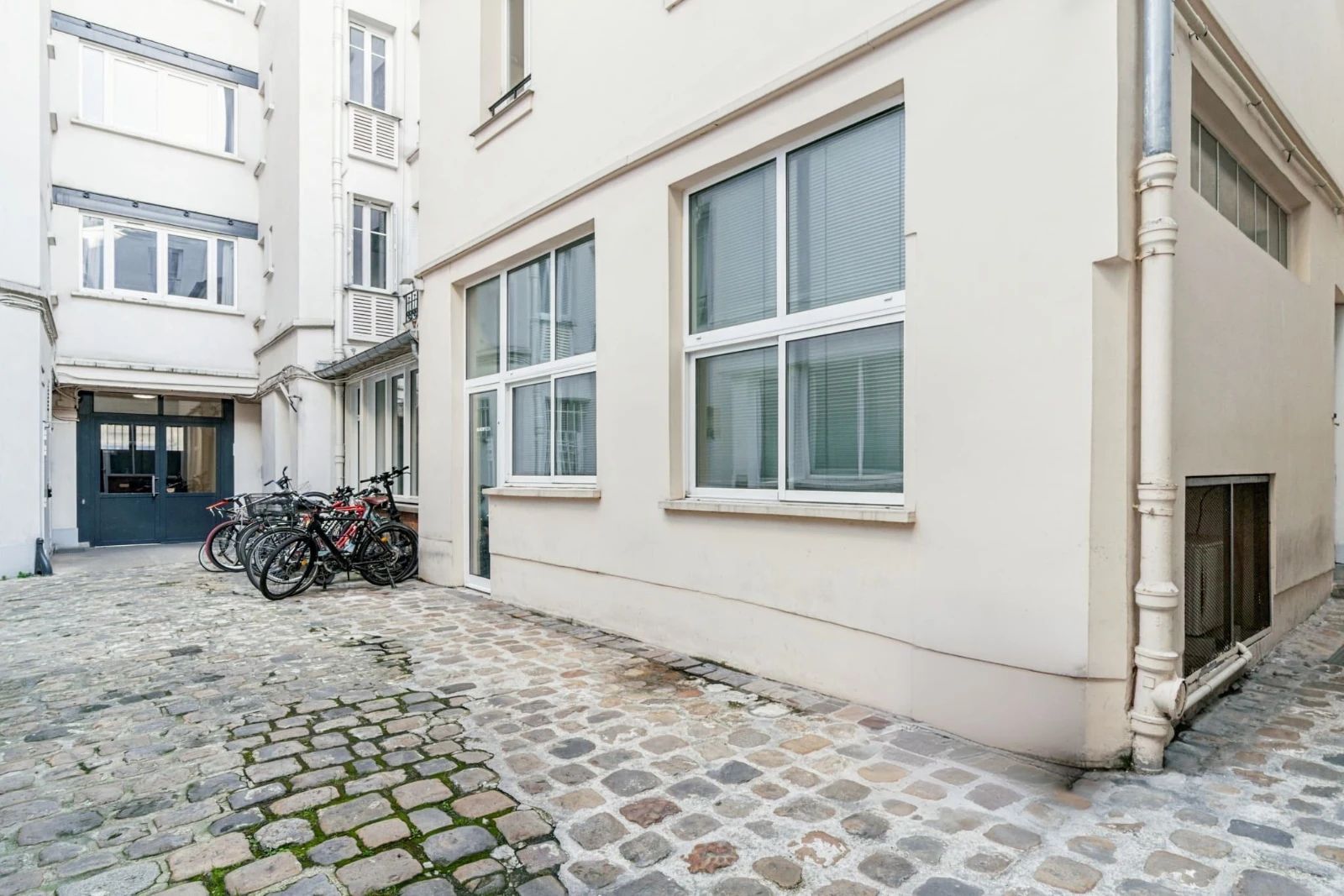 Bureau opéré · 10 à 12 postes · rue Oberkampf, Paris 11e — photo 10/10