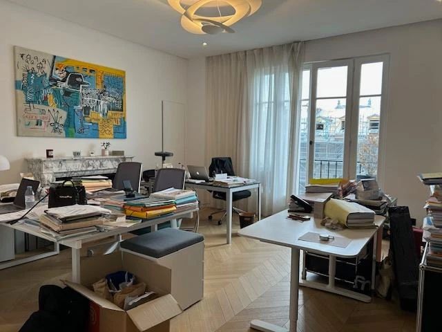 Bureau opéré · 20 à 28 postes · rue Tronchet, Paris 8e — photo 2/5