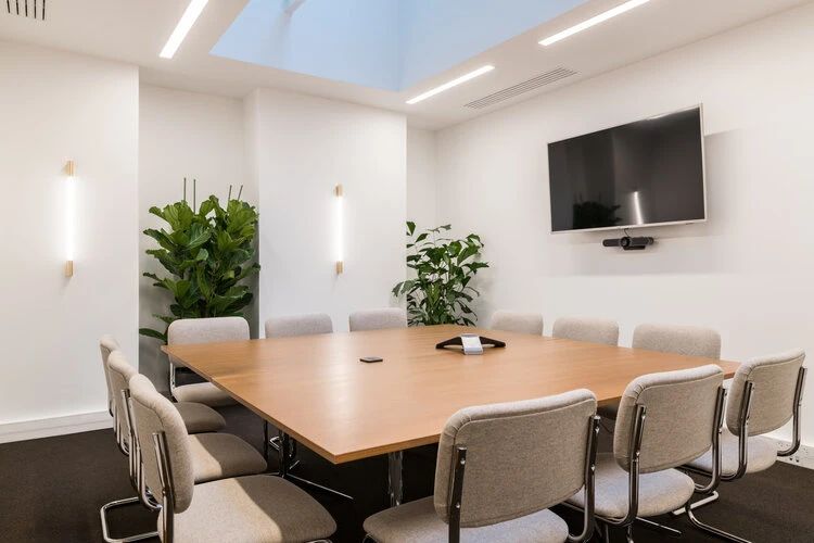 Coworking · 530 postes · rue du Quatre Septembre, Paris 2e — photo 7/8