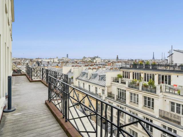Bureau opéré · 80 à 92 postes · rue d'Hauteville, Paris 10e — photo 1/5