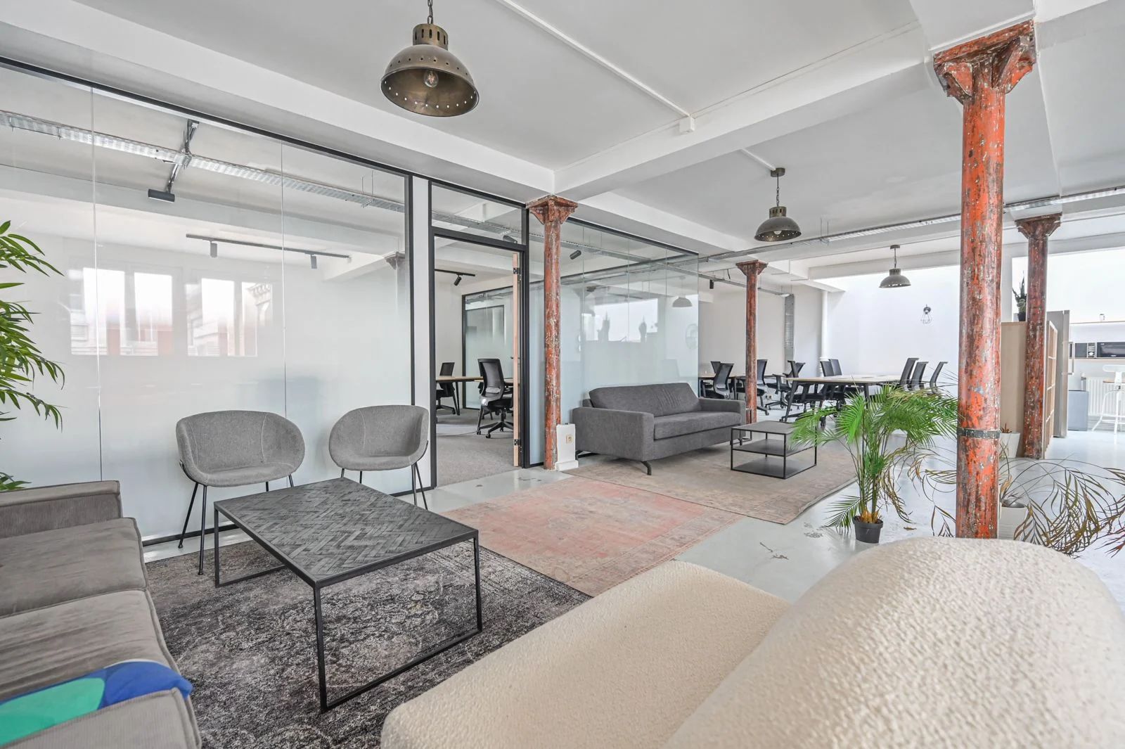 Bureau opéré · 30 à 35 postes · rue Louis Blanc, Paris 10e — photo 4/22