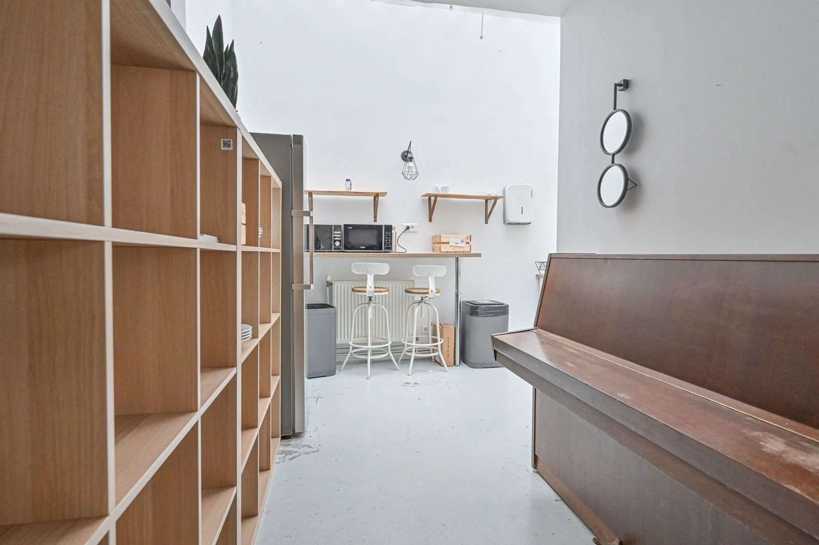 Bureau opéré · 30 à 35 postes · rue Louis Blanc, Paris 10e — photo 9/22