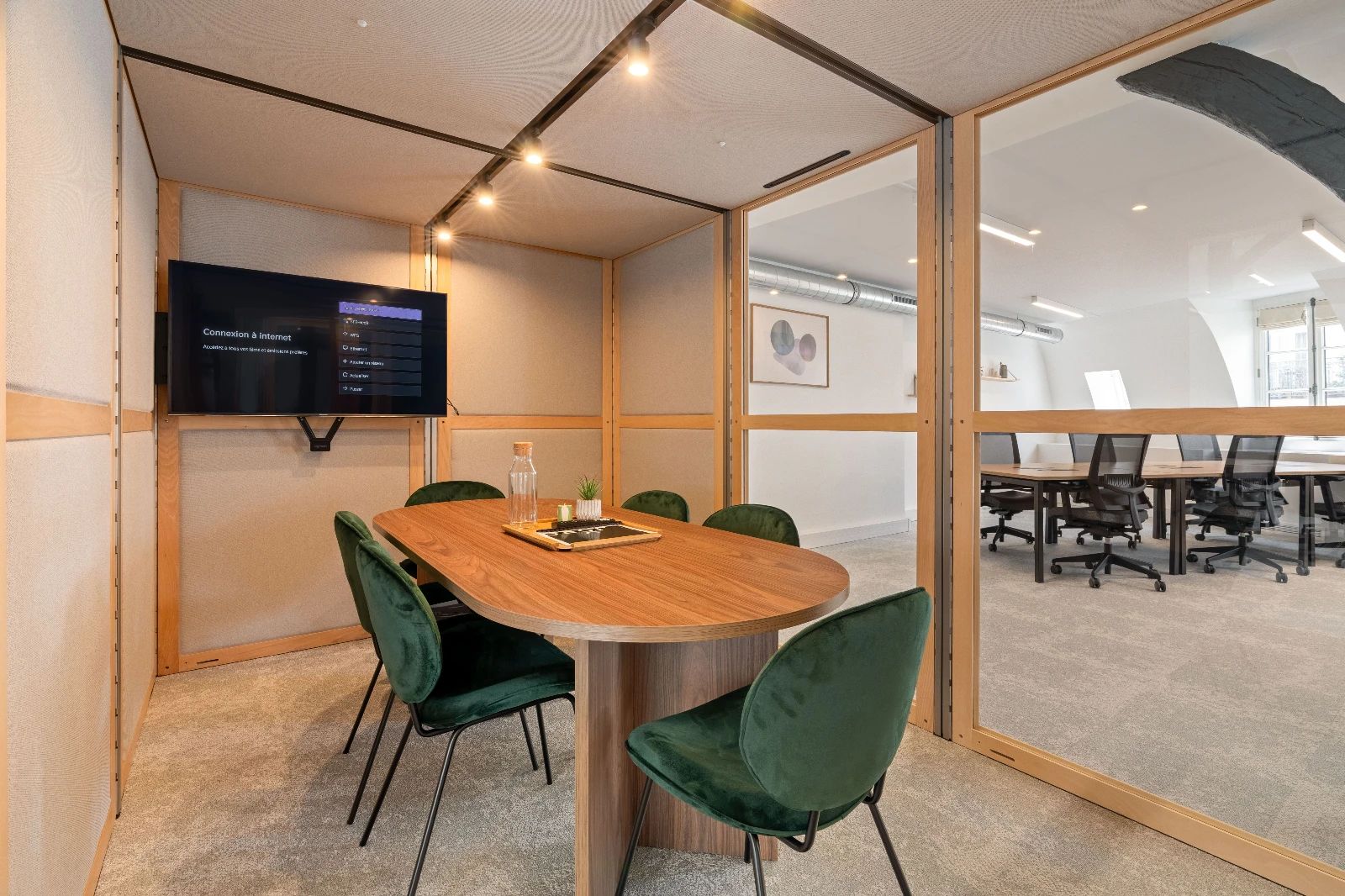 Bureau opéré · 50 à 56 postes · rue du Faubourg Saint-Antoine, Paris 12e — photo 8/21