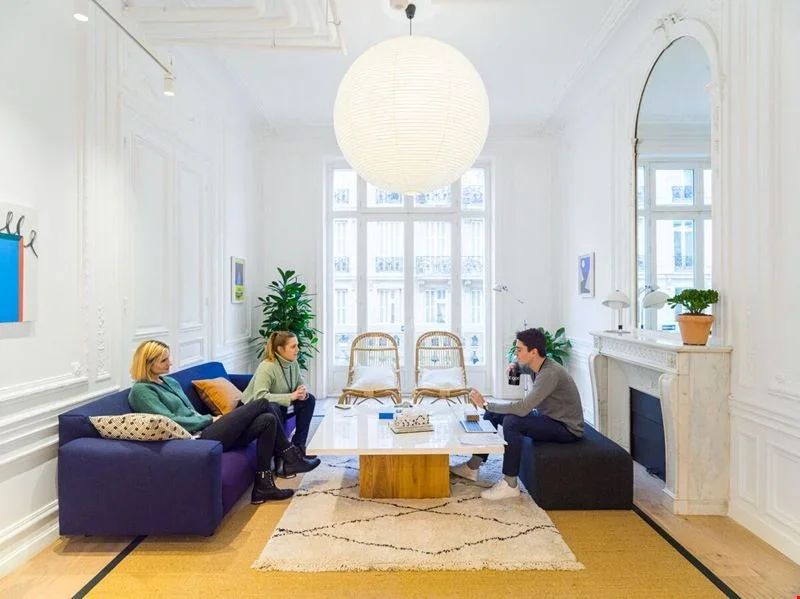 Coworking · 300 postes · rue la Fayette, Paris 9e — photo 4/6