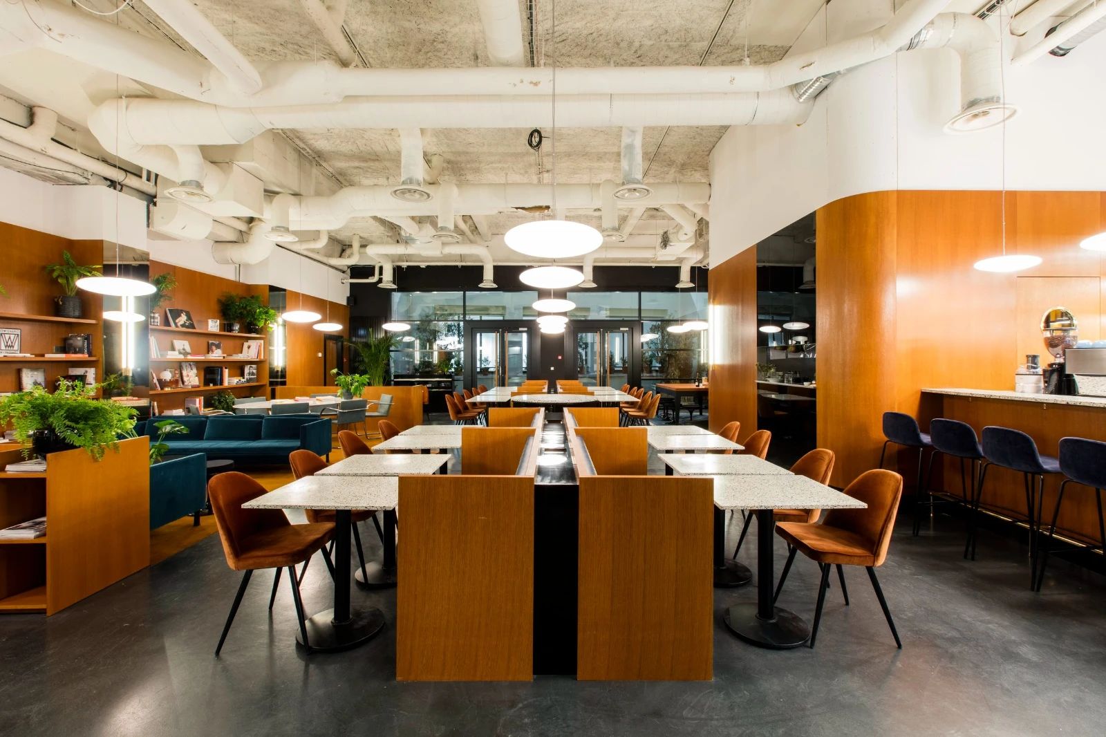 Coworking · 460 postes · cours Albert-Iᵉʳ, Paris 8e — photo 4/17