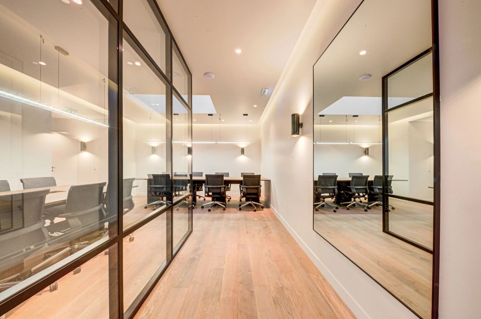 Bureau opéré · 24 postes · rue Oberkampf, Paris 11e — photo 3/22