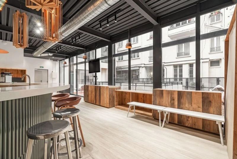 Bureau opéré · 15 à 22 postes · rue de la Pierre Levée, Paris 11e — photo 7/10