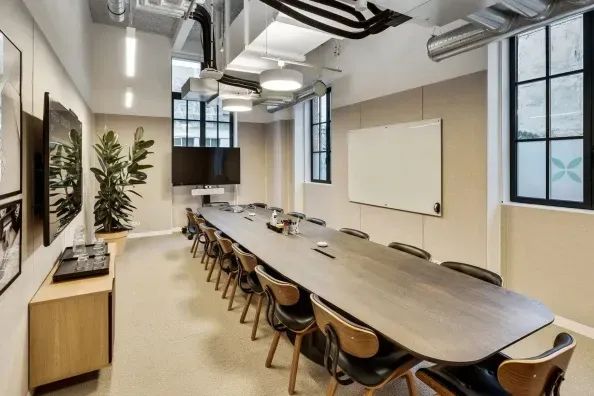 Coworking · 1 poste · rue de Navarin, Paris 9e — photo 2/9