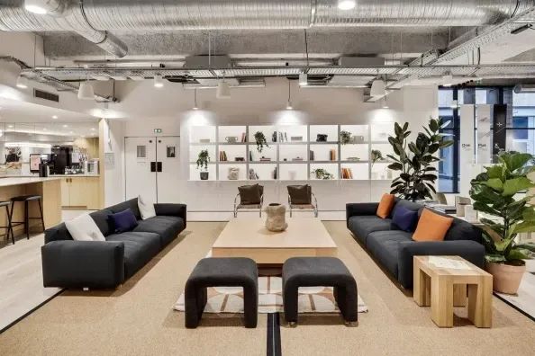 Coworking · 1 poste · rue de Navarin, Paris 9e — photo 7/9
