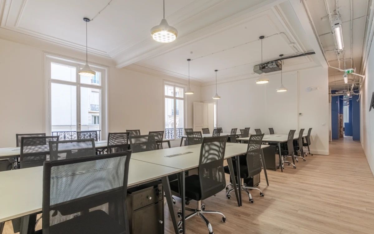 Bureau opéré · 80 à 100 postes · rue Auber, Paris 9e — photo 4/19