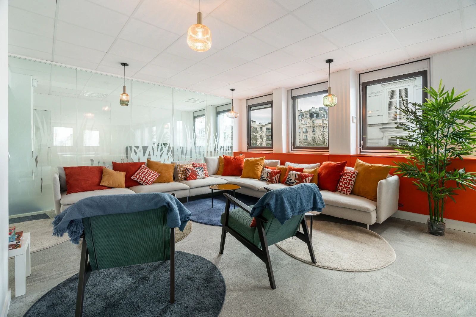 Bureau opéré · 15 à 22 postes · rue Jacques Dulud, Neuilly-Sur-Seine — photo 6/20