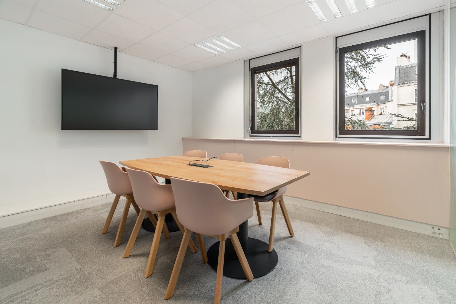 Bureau opéré · 15 à 22 postes · rue Jacques Dulud, Neuilly-Sur-Seine — photo 7/20