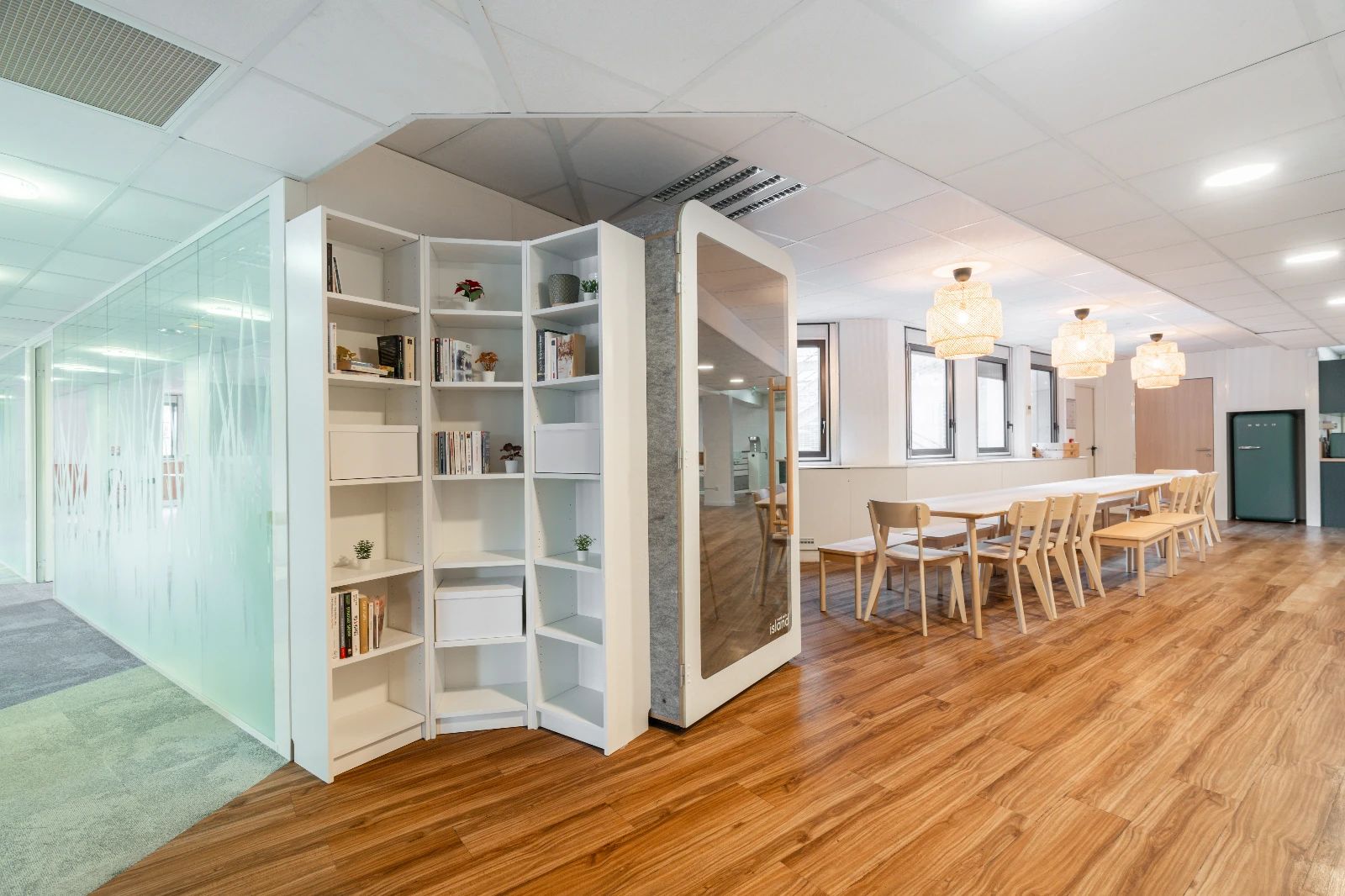 Bureau opéré · 15 à 22 postes · rue Jacques Dulud, Neuilly-Sur-Seine — photo 10/20