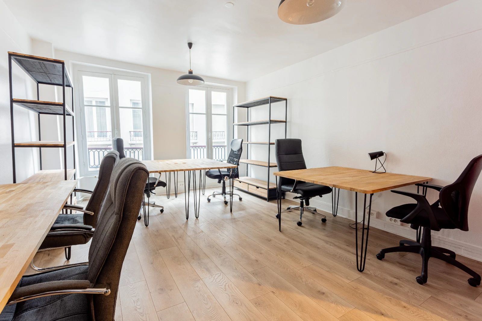 Bureau opéré · 4 à 6 postes · rue Chabanais, Paris 2e — photo 1/4