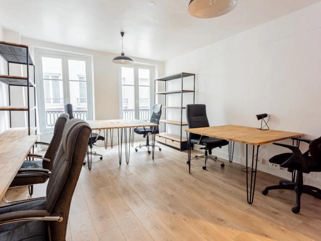 Bureau opéré · 4 à 6 postes · rue Chabanais, Paris 2e — photo 1/4