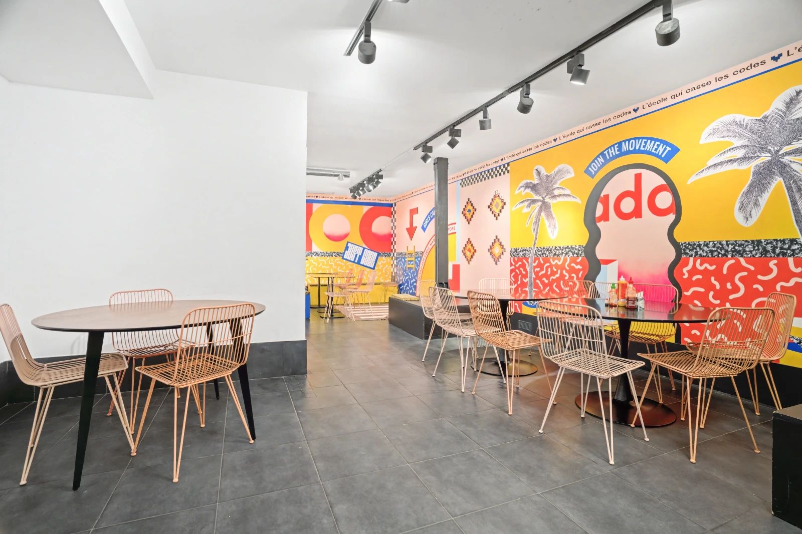 Bureau opéré · 30 à 35 postes · rue du Faubourg Saint-Martin, Paris 10e · 200 m² — photo 4/5