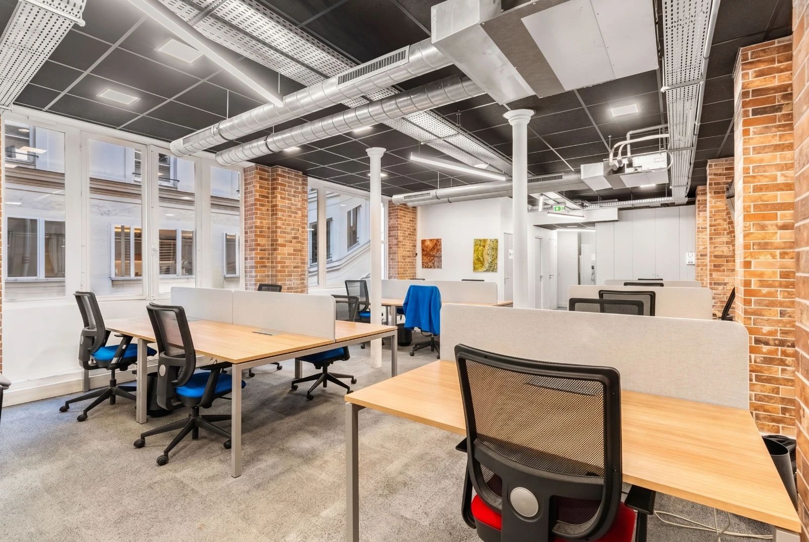 Bureau opéré · 50 à 60 postes · rue Saint-Fiacre, Paris 2e — photo 3/14