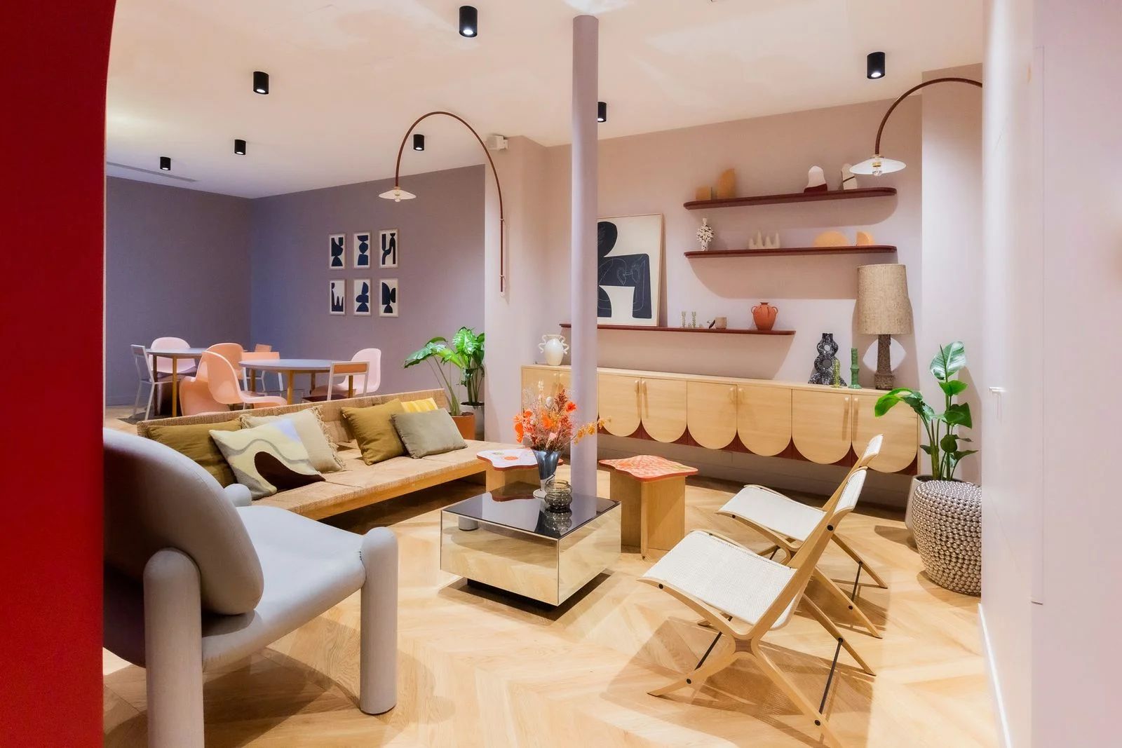 Coworking · 1 à 240 postes · rue Cambacérès, Paris 8e — photo 1/6