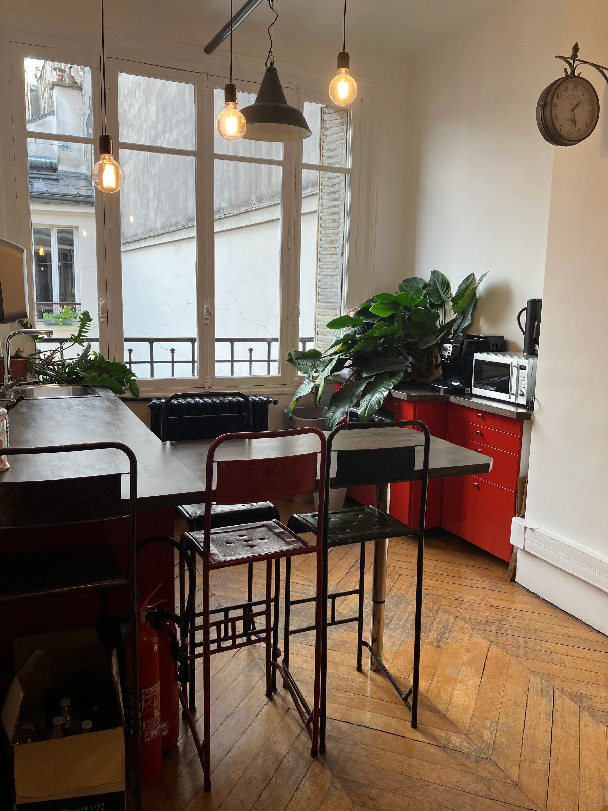 Bureau opéré · 8 à 10 postes · rue du Faubourg Poissonnière, Paris 10e — photo 3/7