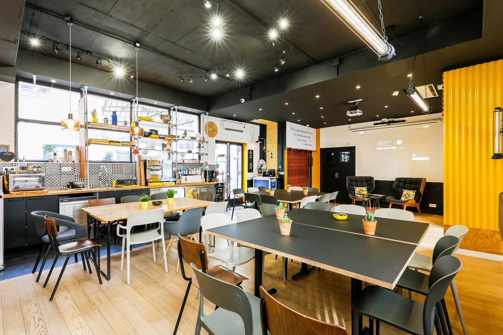 Coworking · 50 postes · rue du Dahomey, Paris 11e — photo 6/14
