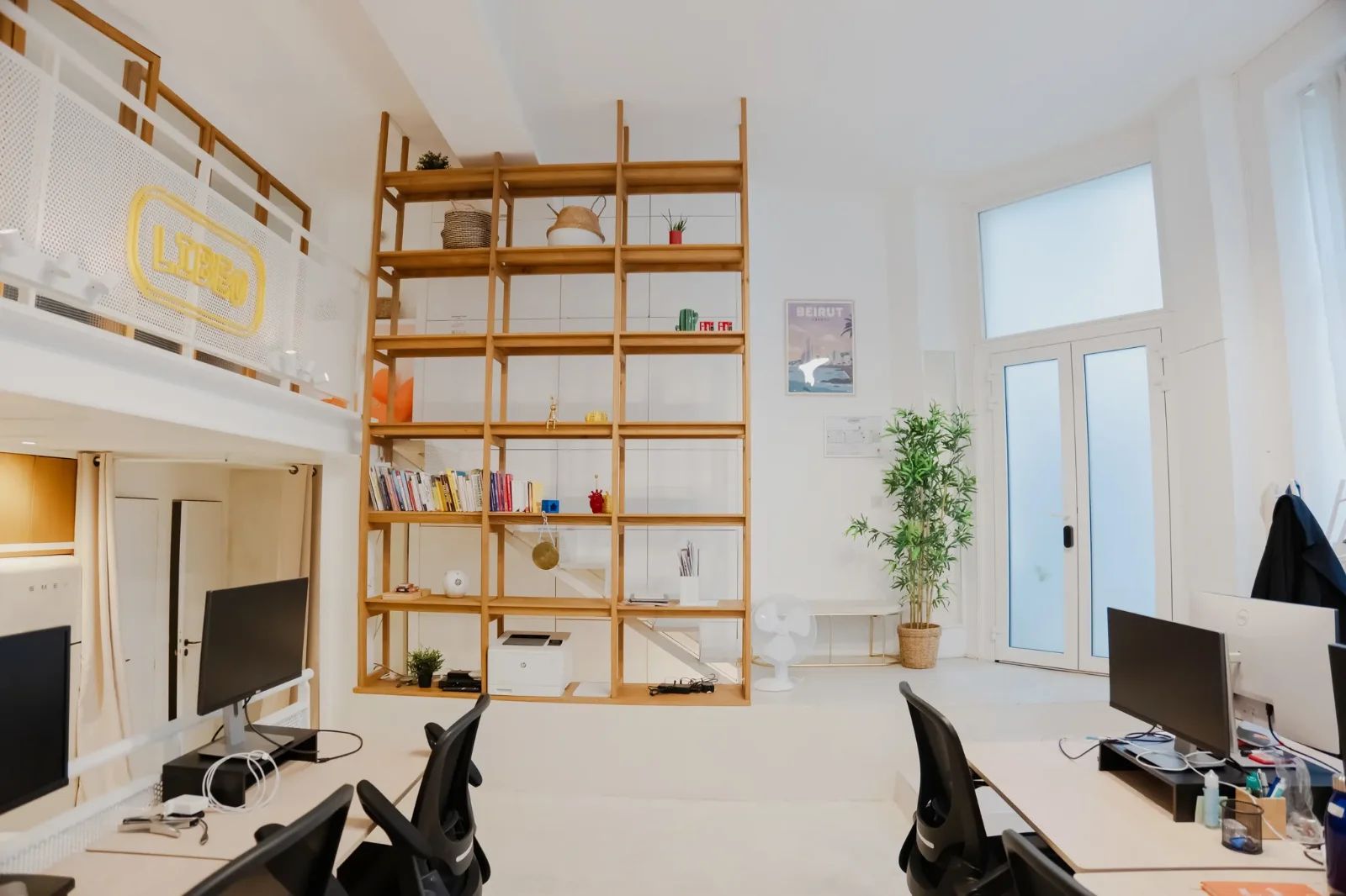 Bureau opéré · 10 à 13 postes · rue du Faubourg Saint-Denis, Paris 10e — photo 3/9