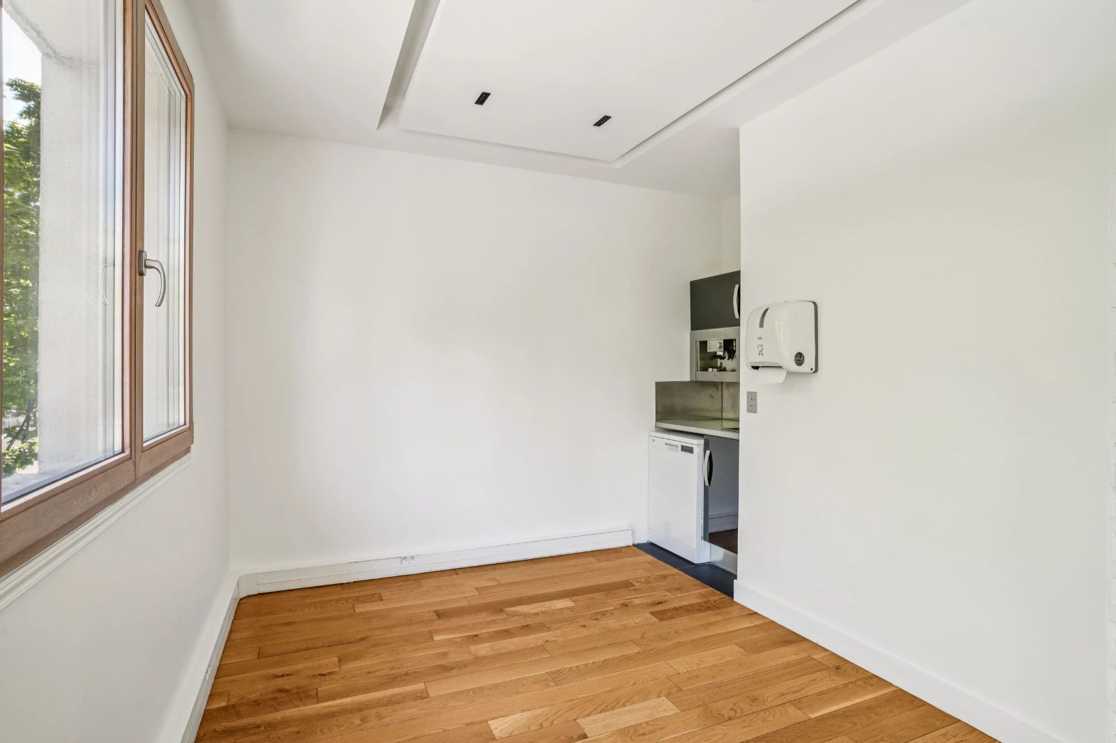 Bureau opéré · 40 à 42 postes · rue Ordener, Paris 18e — photo 4/10