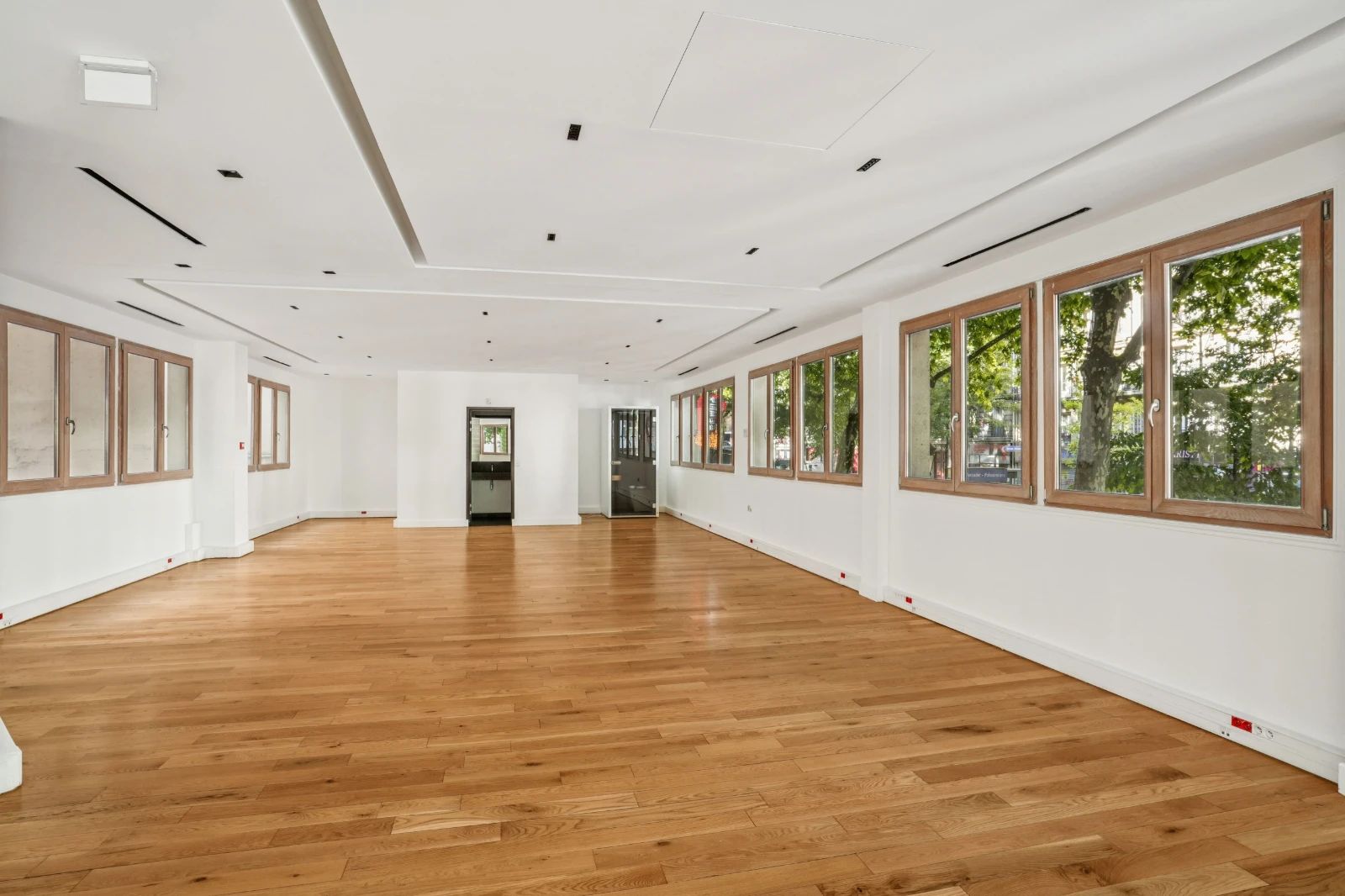 Bureau opéré · 40 à 42 postes · rue Ordener, Paris 18e — photo 9/10