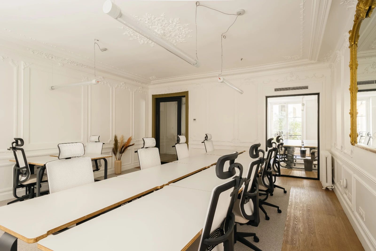Bureau opéré · 28 à 32 postes · rue Washington, Paris 8e — photo 2/20