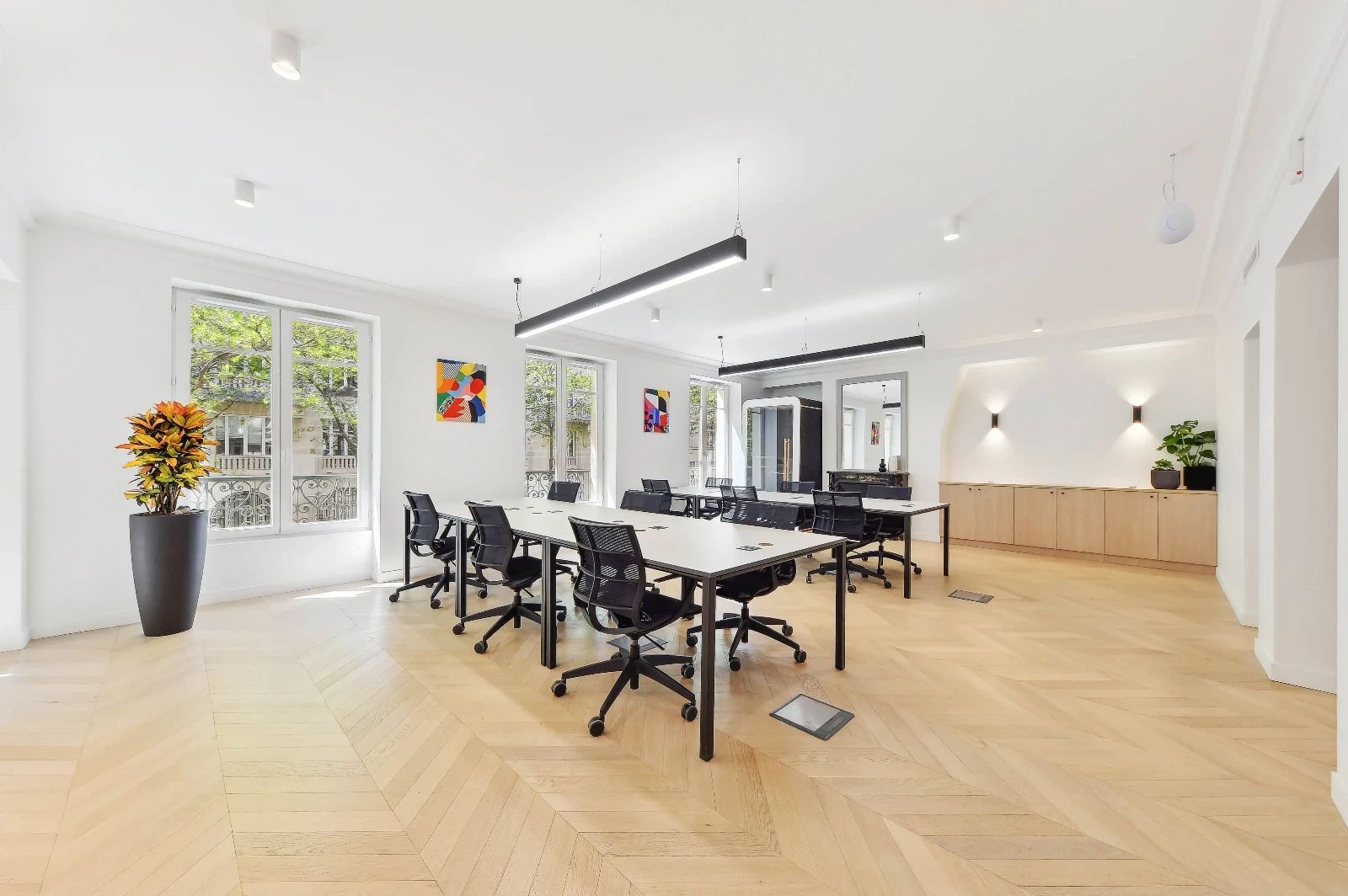Bureau opéré · 30 à 36 postes · avenue Percier, Paris 8e — photo 1/5