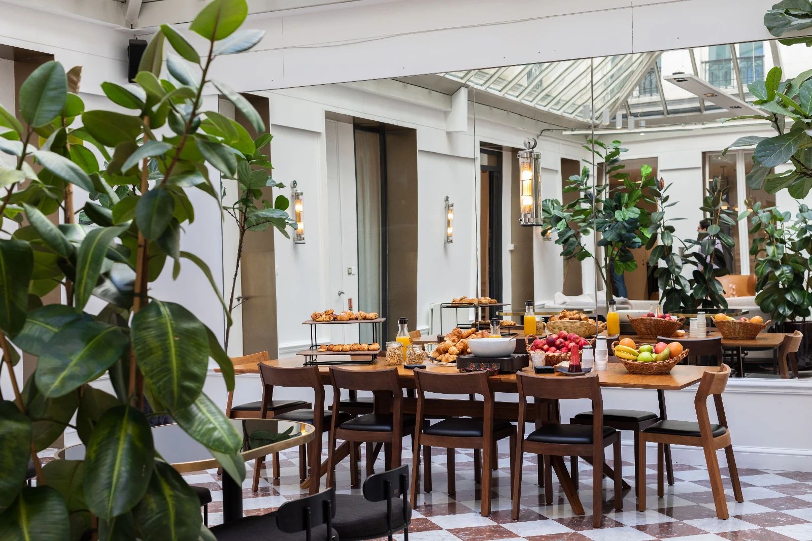 Coworking · 1 à 450 postes · rue de Stockholm, Paris 8e — photo 4/15