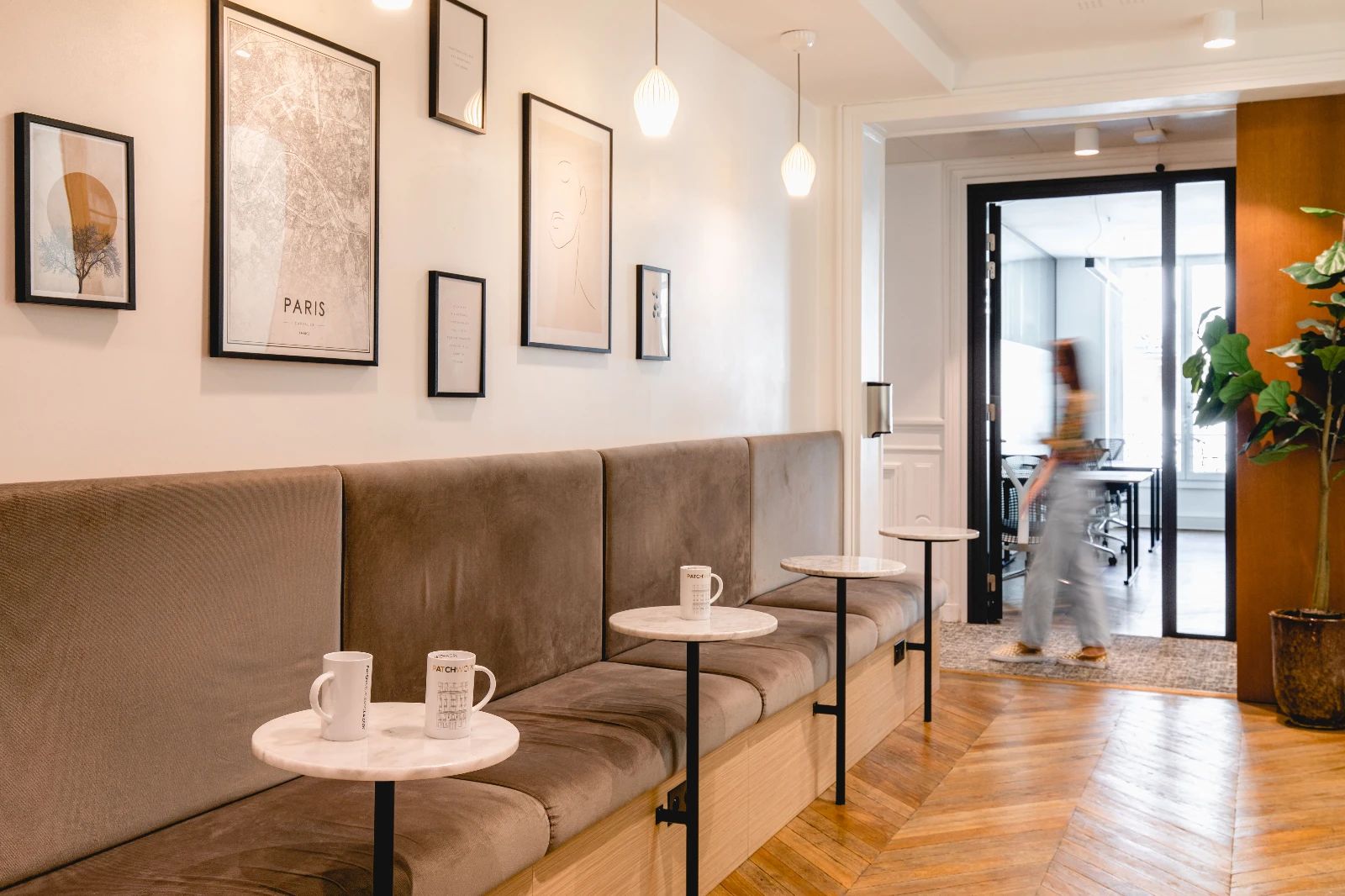 Coworking · 1 à 450 postes · rue de Stockholm, Paris 8e — photo 7/15