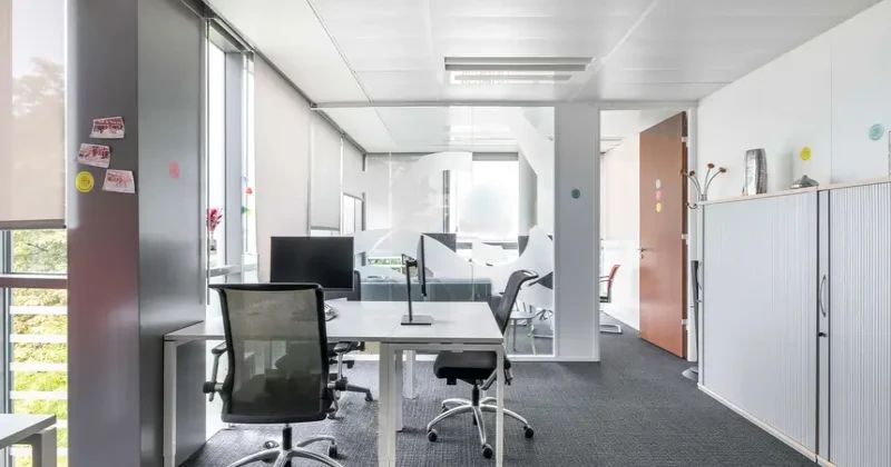 Coworking · 1 à 80 postes · rue de Londres, Paris 9e — photo 3/7