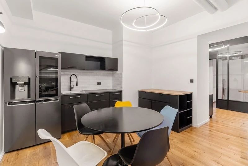 Bureau opéré · 16 à 18 postes · rue de la Jonquière, Paris 17e — photo 7/9