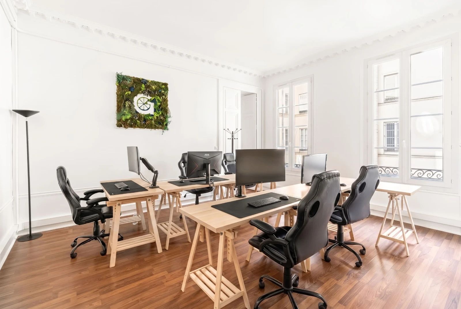 Bureau opéré · 20 à 24 postes · rue du Faubourg Poissonnière, Paris 10e — photo 2/12