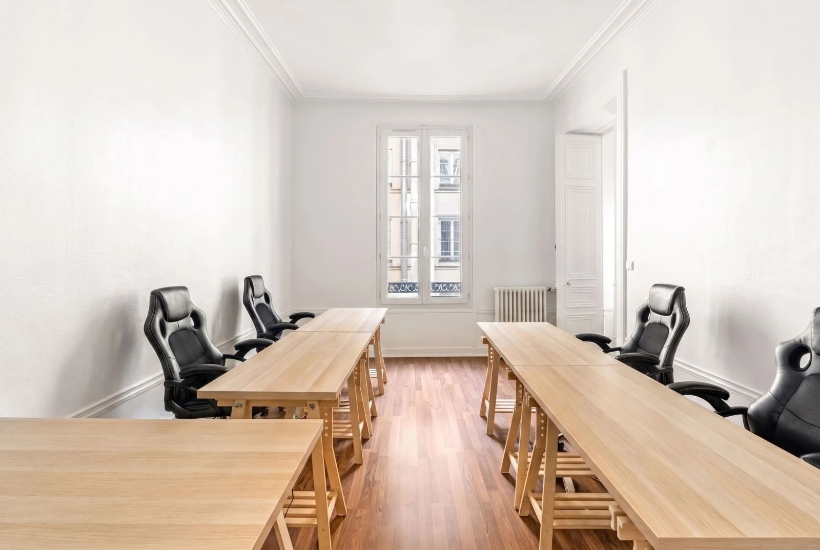 Bureau opéré · 20 à 24 postes · rue du Faubourg Poissonnière, Paris 10e — photo 5/12