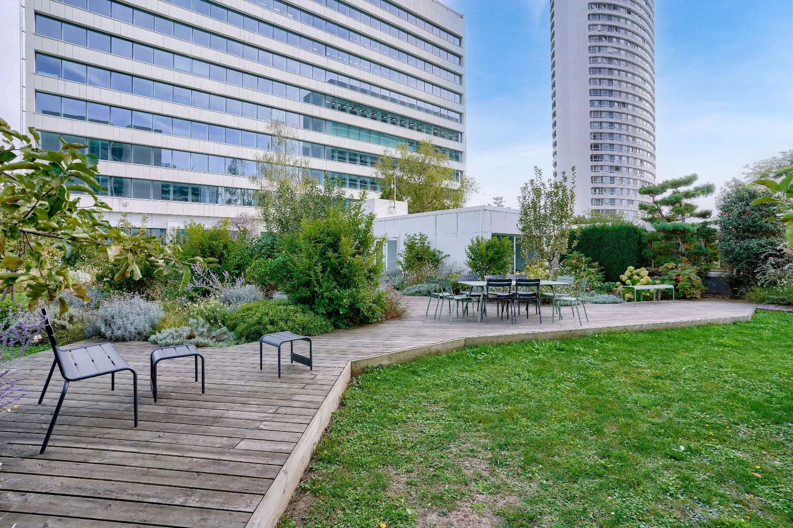 Coworking · 46 postes · quai de Dion Bouton, Puteaux — photo 1/6