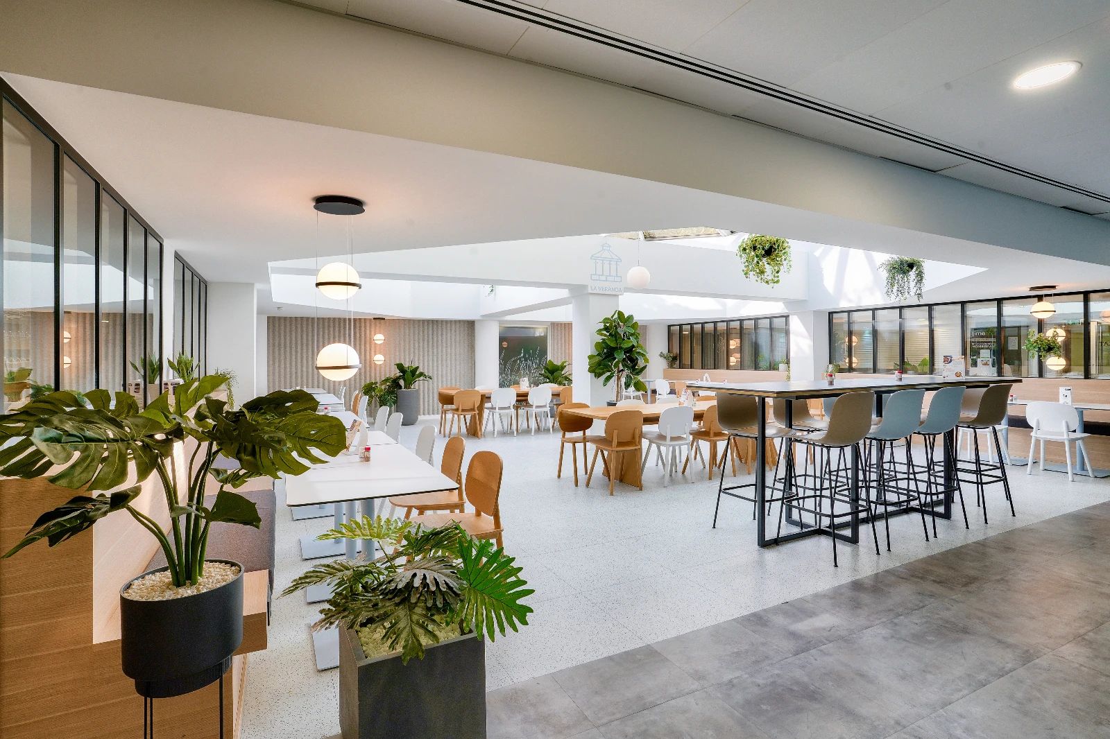 Coworking · 46 postes · quai de Dion Bouton, Puteaux — photo 3/16