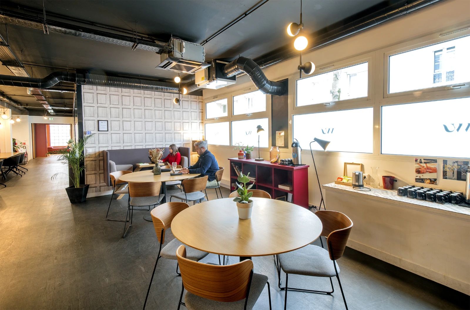 Coworking · 150 postes · rue des Bateliers, Île-de-France — photo 6/22