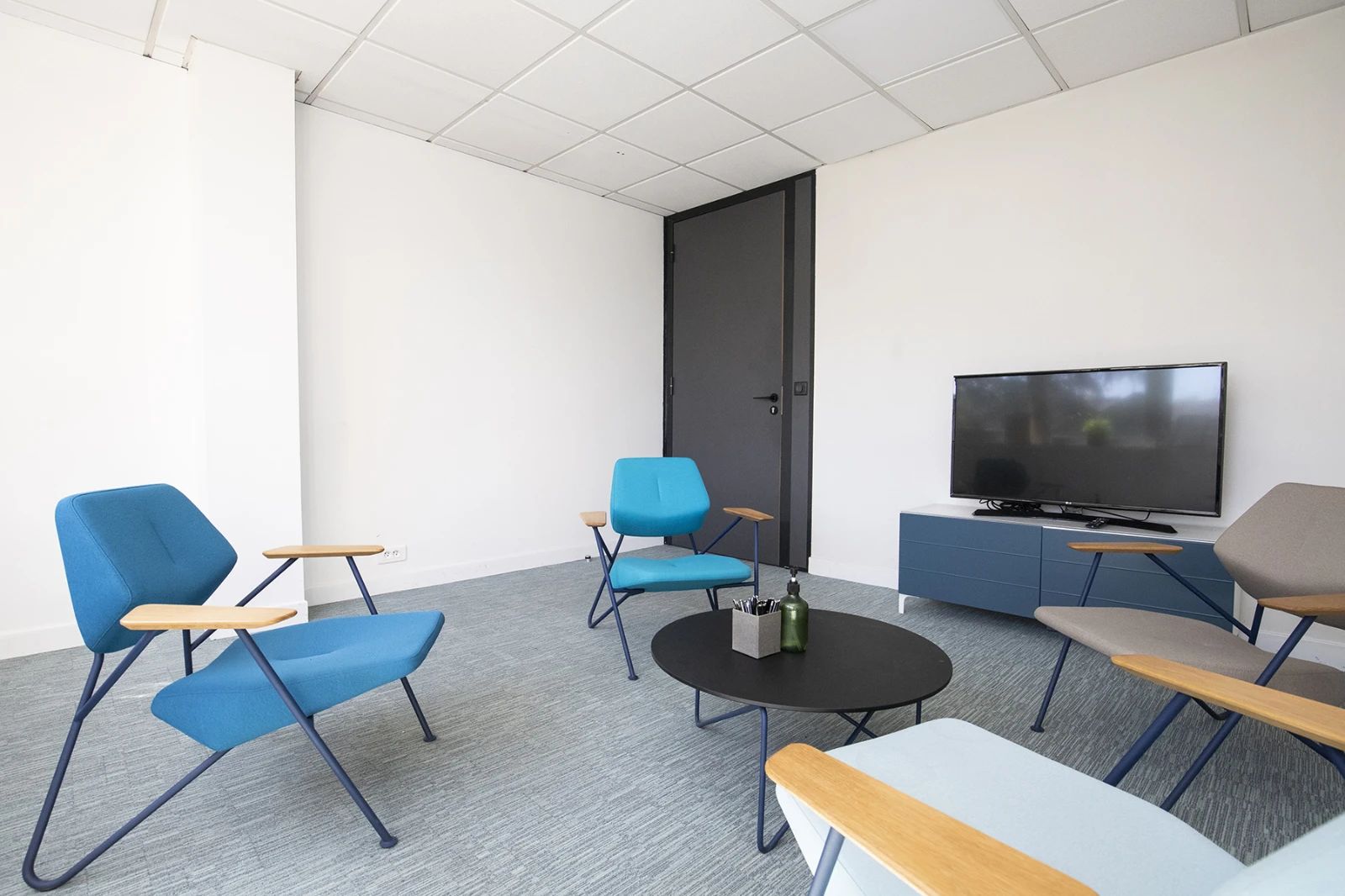 Coworking · 150 postes · rue des Bateliers, Île-de-France — photo 12/22