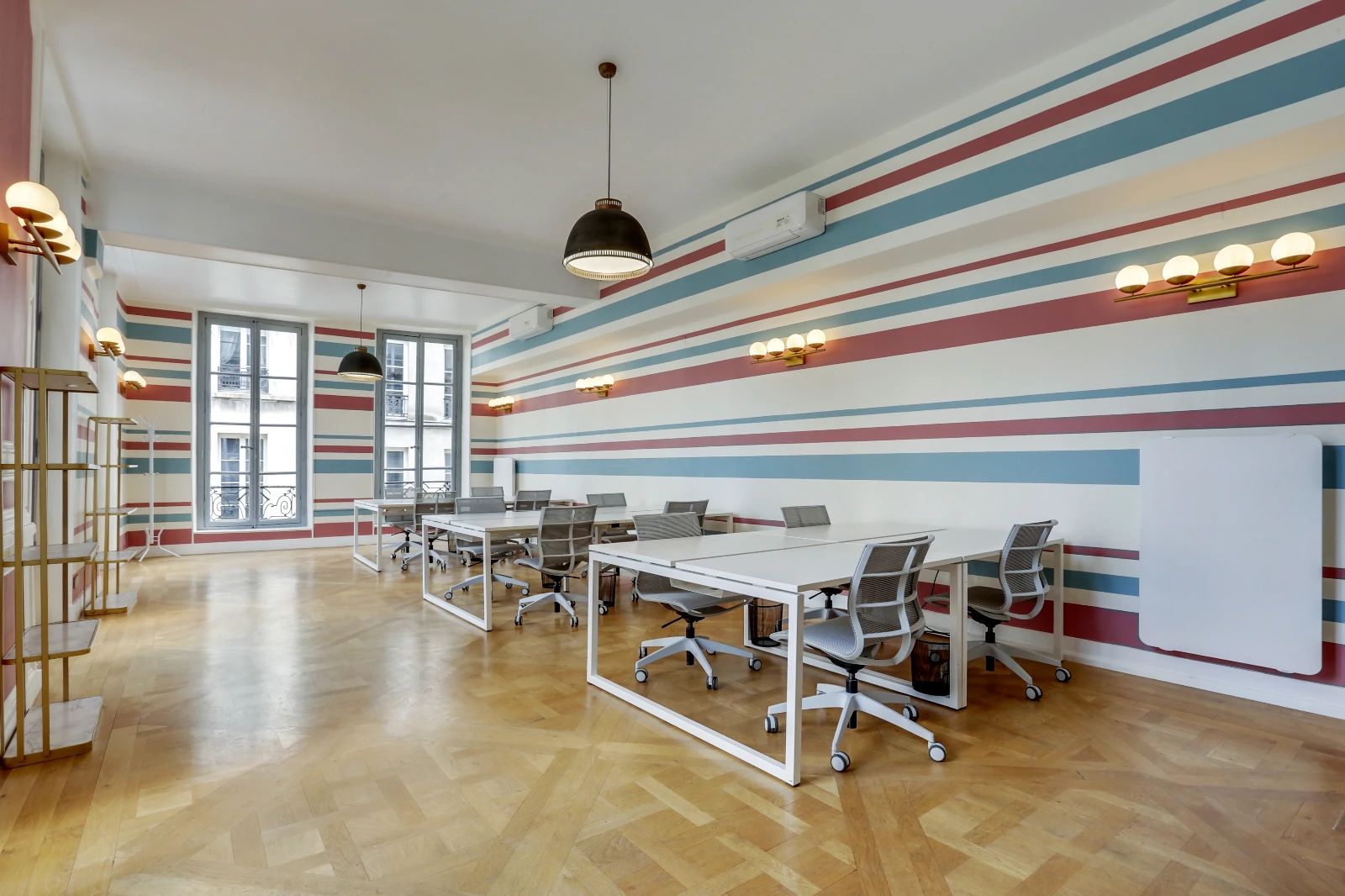Bureau opéré · 45 à 60 postes · rue des Archives, Paris 3e — photo 4/25