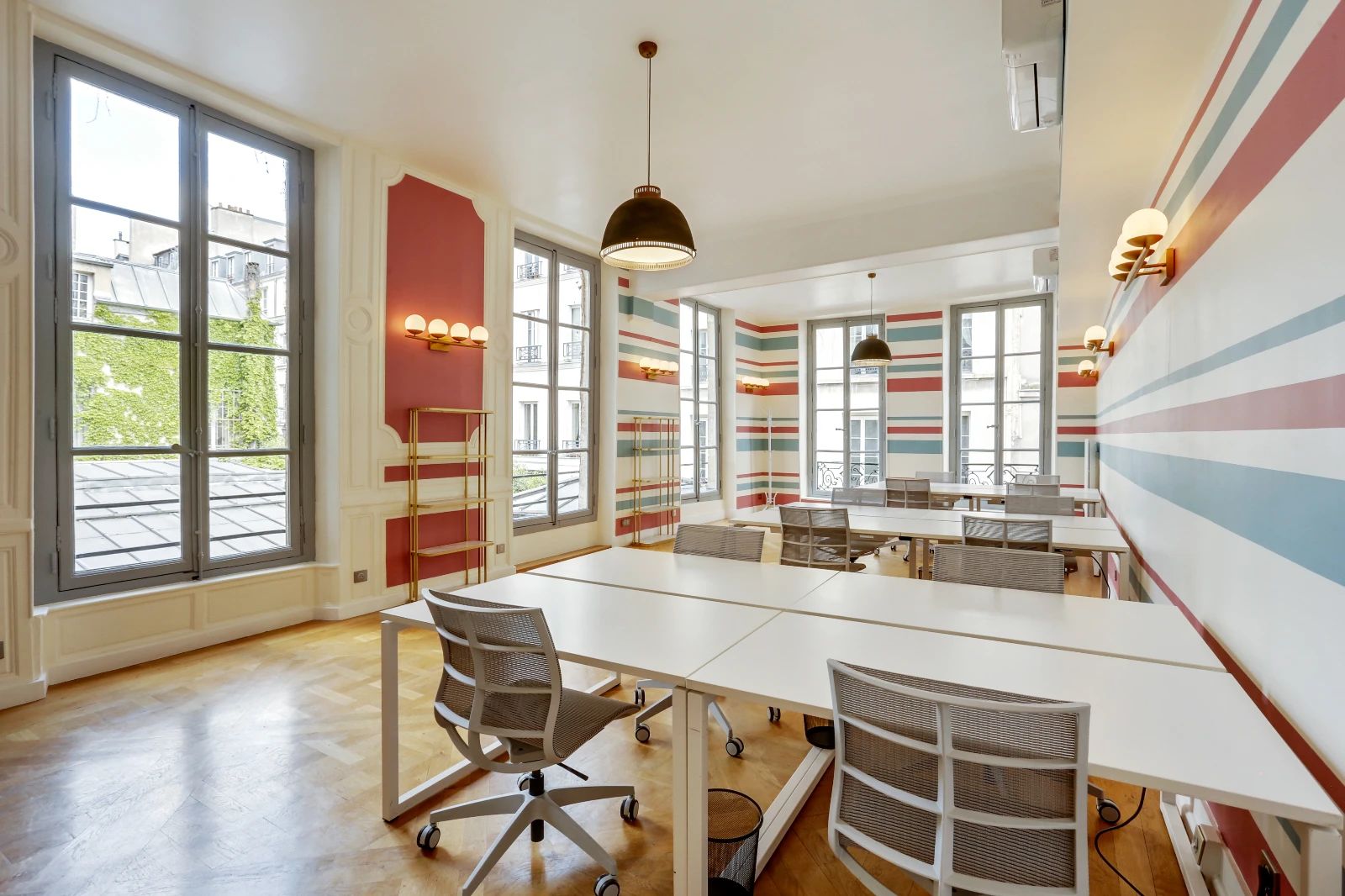 Bureau opéré · 45 à 60 postes · rue des Archives, Paris 3e — photo 5/25