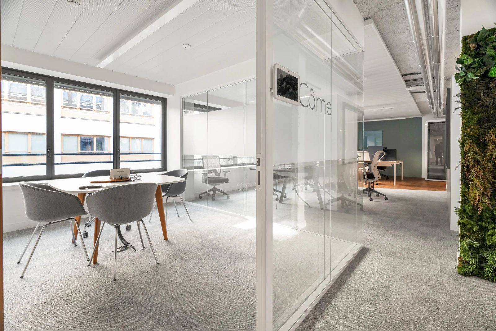 Bureau opéré · 57 à 150 postes · rue d'Héliopolis, Paris 17e — photo 9/10