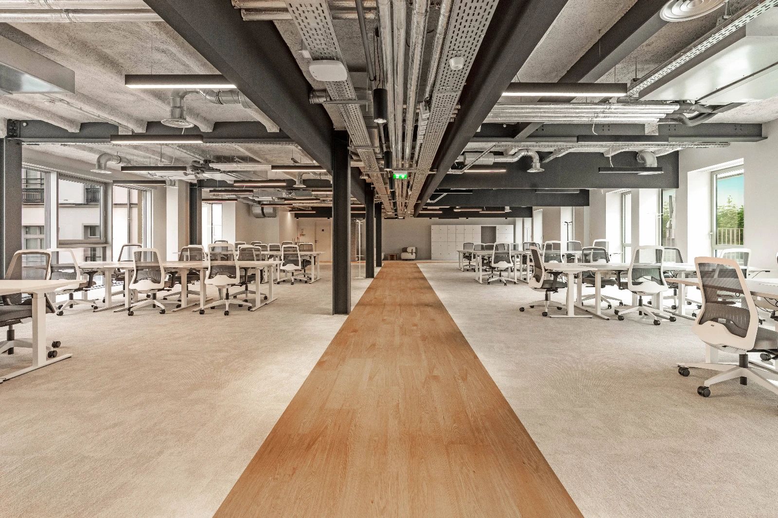 Bureau opéré · 70 à 75 postes · rue la Boétie, Paris 8e — photo 3/16